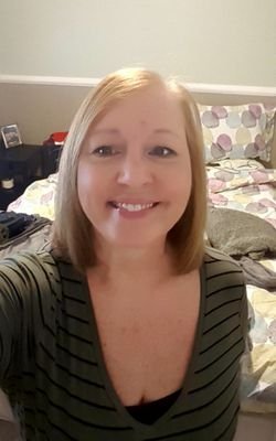 spencerlisa21's profile picture. 