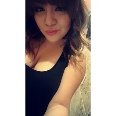 VeroLamakeup_'s profile picture. •Hair & Makeup Artist• 
 my job is to make sure you're feeling gorgeous in your own skin. love the skin your in. I just bring out your best features.