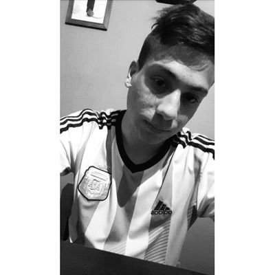 BryanGomeez's profile picture. Instagram @BrianGomeez 
snap Briangomeez 
Hincha de Boca, vago y atorrante 💙💛💙