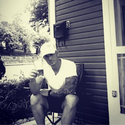 mfrazee81's profile picture. Buckeyes Bills CBJ #Billsmafia #MAGA