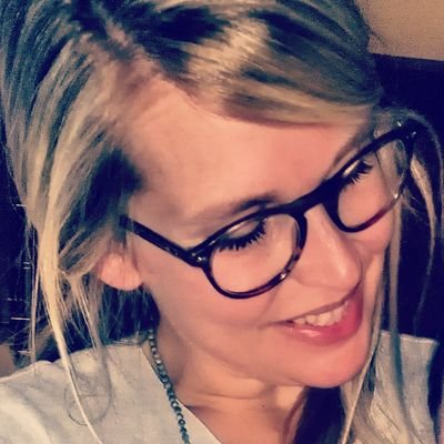 Chaam | 35 jaar | Communicatieadviseur @bibliotheekmb | kaartjevanmaartje | mama van Daantje