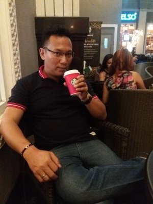 IDPersNo:32.00.3983.11B•CorSec-DirEdu Internship@ADiTV_Jogja•DosenPDLB-ILKom UAD Atmajaya UMY•Like Kopi&Teh•Batik&T-Shirt Lover•