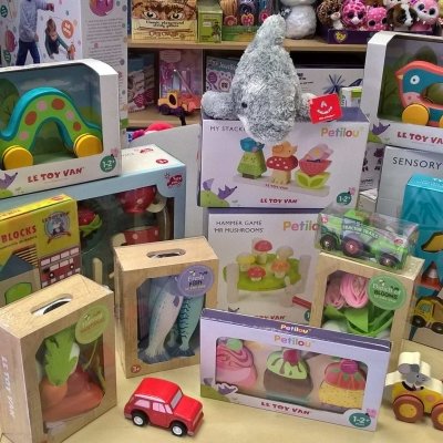 HubbardsToy's profile picture. Hubbard's Toy Cupboard is an independent toy shop in Hinckley, Leics., UK http://t.co/SF85aCUJQO