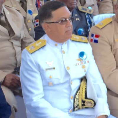 Vicealmirnte (r) ARD, Fiel creyente de Yahveh mi Dios, por ser el hacedor y dador de todos los dones que poseemos.