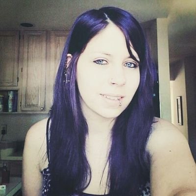 ShadowLily325's profile picture. Ariel
26