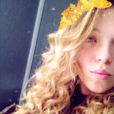 laurensearle24's profile picture. 