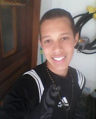 Pra que ser normal se a vida e louca