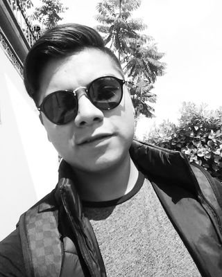 Live life to the fullest, there is only one.
Amante de la música electrónica.