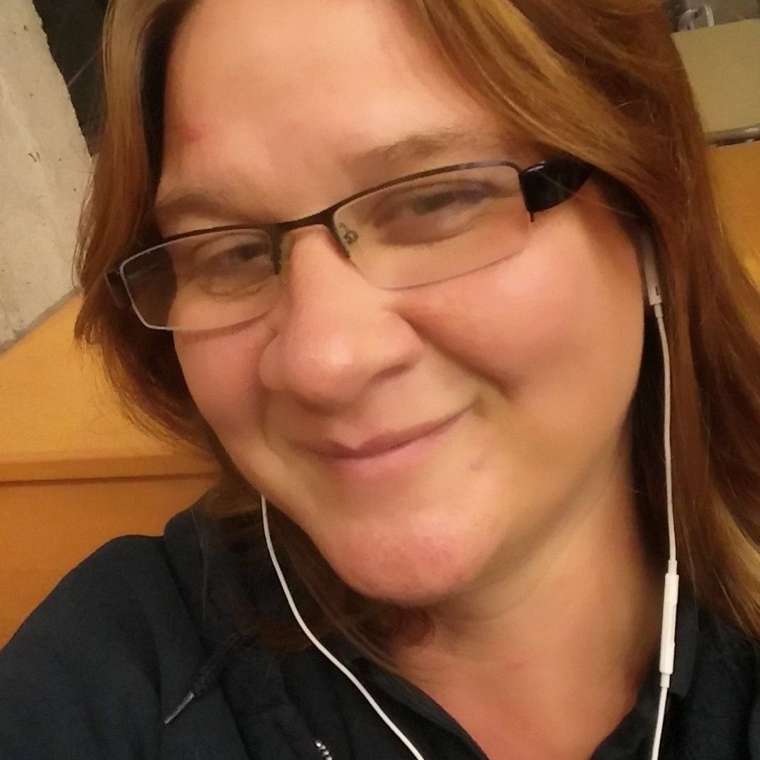 Married mom of one , Empty nester, Ind. Rep with JR Watkins as well as an online social media business coach of other mompreneurs