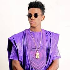 Artist //songwriter //recording artist// singer//for booking an enquiry call +2348188494289//email :https://t.co/VKea4UiaYO //iG amyoungbonny #follow4follo