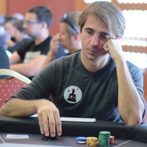 Simon Sanchez, gérant de la communauté de joueurs de poker Kill Tilt (https://t.co/d6oQa6BEQZ).