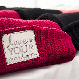 Love Your Melon is an apparel brand on a mission to put a hat on every child battling cancer in America and support the fight against pediatric cancer.