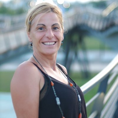 cristi_solis_'s profile picture. Estar en continuo aprendizaje y sentirme ilusionada. Oye así si, ¿Verdad? Me gusta el #MarketingDigital