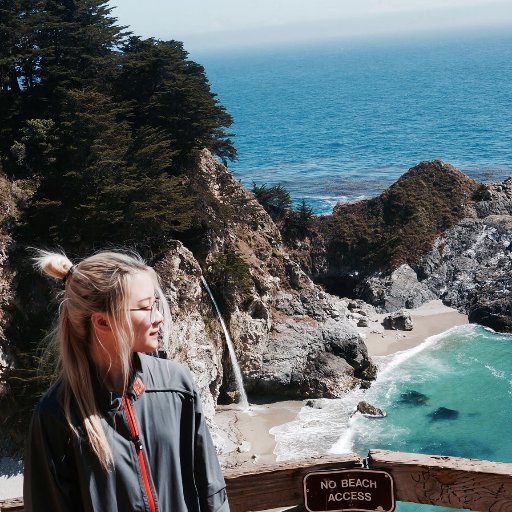 linhbaobui's profile picture. 21 | vietnamese | photographer