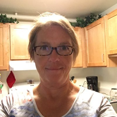 Elementary school teacher @Krystal_Comets💫 Loves traveling✈️ Doctoral Student 👩🏻🎓