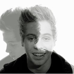 EvanWood_'s profile picture. 