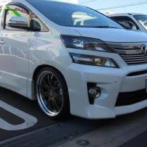 どうも〜♬ 車とお洒落が好きです☆☆ 同じ趣味の人仲良くしましょう♬(*^◯^*) あと、BIG BANG好きなのでBIG BANG好きな方も仲良くしましょう⁽⁽🇯🇵٩(๑˃̶͈̀ ᗨ ˂̶͈́)۶🇯🇵⁾⁾ 特にG-DRAGONが好きっすわ〜✨ (*•̀ᴗ•́*)و ̑̑