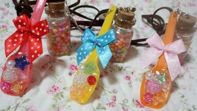 ハンドメイド【消しゴムはんこ、レジン、ビーズなど】
その時の気分で自由気ままに作ったり作らなかったり…
カラフルな物が好き！全ての色が好き！新しい物を作りたい！

極度のめんどくさがりや/アイドル/KIRIMIちゃん