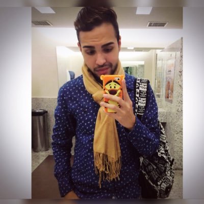 Que nossos amigos nos amem cada vez mais e que nossos inimigos descubram logo o que é o amor.