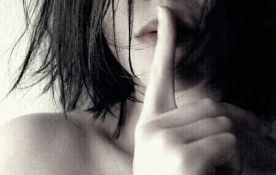 Jaio90's profile picture. Soy mi propio libro. Me reescribo, me subrayo, me agrego páginas, arranco otras q duelen. Dejo en blanco una última hoja, siempre.