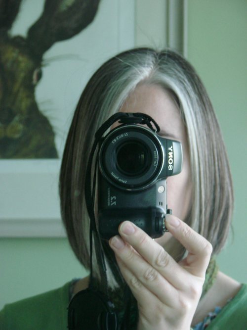 mossstitch's profile picture. Once upon a time dyer and ceramic painting cafe owner now an Art teacher, Make Clay Workshop runner and potter. https://t.co/RipJwaDfZS