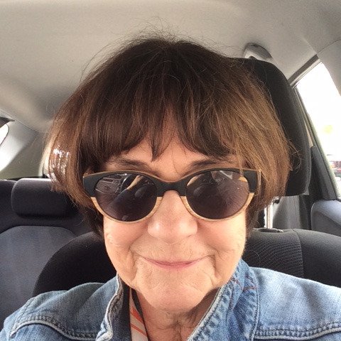 pauline kellyさんのプロフィール画像