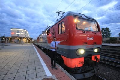 Russian Railways train driver assistant. Только электровозы, только хардкор! Respect the past, create the future (18+)