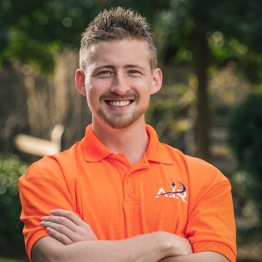 Zack-of-all-trades | Maven, Connector, Salesman | Energetic, strategic, & futuristic entrepreneur | CEO & Founder of environmentally friendly @AIR_Landscaping