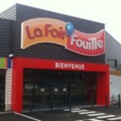 Magasin spécialisé dans la déco intérieur, le saisonnier, l'utilitaire (ménage, auto, brico, animaux..), les loisirs créatifs, l'art de la table ...