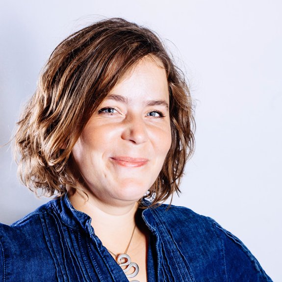 German & English to Swedish translator specializing in patient information and all things medtech. Member of Sveriges Facköversättarförening @Fackoversattare
