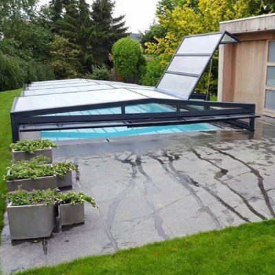 Quadra technics - Coverswim ; Gespecialiseerd in het maken en plaatsen van uw zwembadoverkappingen en terrasoverkappingen. Telefoonnummer: +32 498 59 39 79
