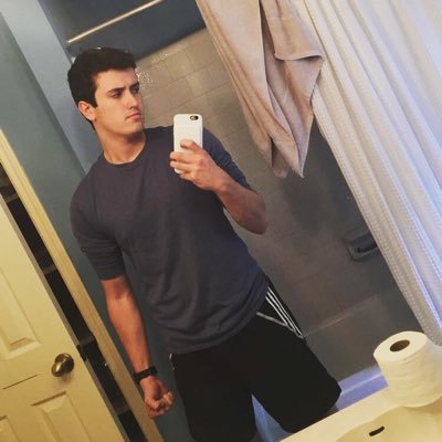 hailscales's profile picture. live it. Dream it. f*ck it