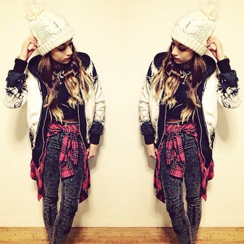 Hey bby, The names Crystal. ❤ I'm a Dancer and Singer. Proud mother of a adorable little boy, Diego✨