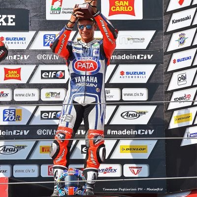 Pilota da corsa Pro Superstock 1000 Fim World Cup. Ducati Eab Racing Team