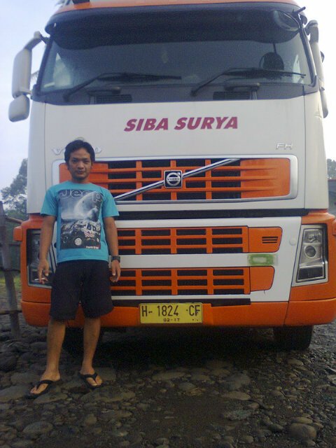 ab_azhies's profile picture. 