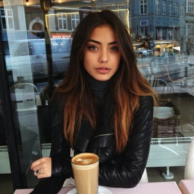 cclarasouza566's profile picture. Convivemos entre monstros da nossa própria criação