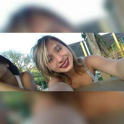 Tá uma bagunça. No guarda-roupa, na cabeça, no coração. ❤🌀