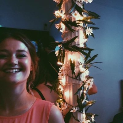 Creative, art director @AnalogFolk. Plant mother @ Brockley.