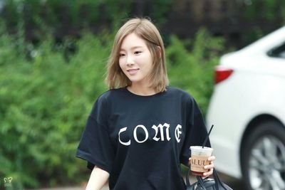 zh1001660's profile picture. موسيقى البوب