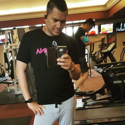 Miguelp93329435's profile picture. Amo el cine la musica y la medicina