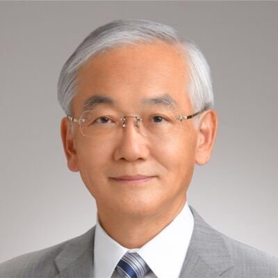 医師。群馬パース大学学長。栗田式速読法・記憶法・健康法を含むＳＲＳ能力開発法の提唱者。指回し体操創案者。手相も指導。大学・大学院で医療/医学/薬学等を講義。著書百六十冊以上。自然が好き（アサギマダラ調査、スズメ、鳥、植物等）。SRSの特徴は加速と共鳴。twitterでお役に立てれば幸いです。