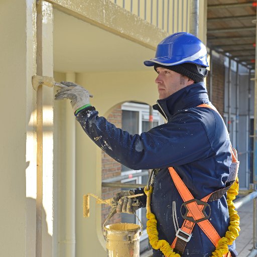 Van schilderwerk en beglazing tot totaal onderhoud van uw vastgoed in Noordoost Nederland.