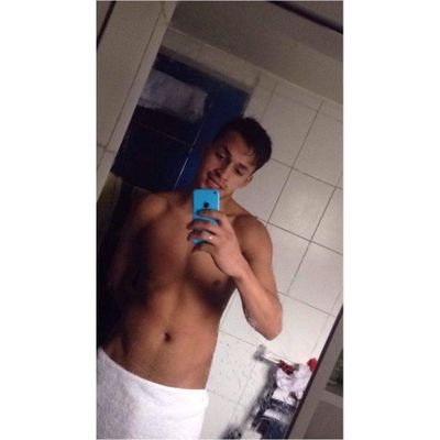 akmnlivecomar's profile picture. #teadoro