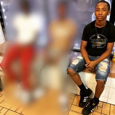 chig___'s profile picture. Follow my main page @lightskin_chig