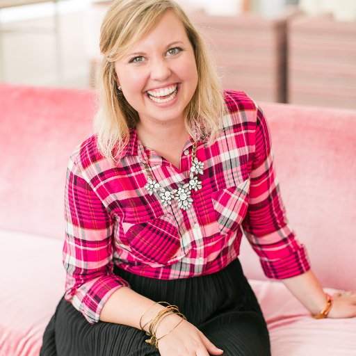 DSEweddings's profile picture. founder of @creative_conf. VA planner, stylist + florist. lover of pink. wife, believer, big dreamer. #ontheroadtofulltime encourager.