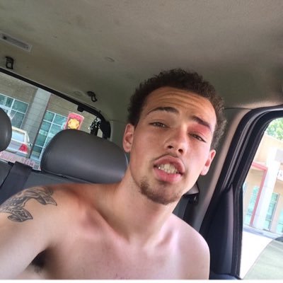 Yung_Rastaa's profile picture. My Life, I Blow It.! ✌IG: @Blvck_Lvnd Mention for follow back.