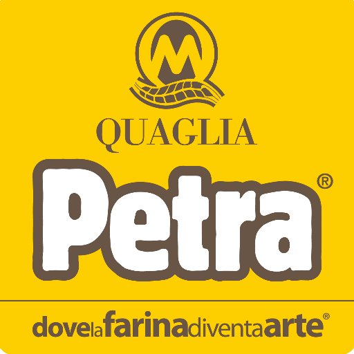 Nel Molino di Petra selezioniamo il miglior #grano da 4 generazioni. Qui nasce #farinapetra, la #farina di grano tenero macinata a pietra meglio di una volta.