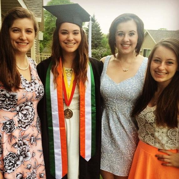 MsKennenPHS's profile picture. St. Norbert grad 🎓 | Pulaski High School teacher 📚| Chicago transplant 🐻| #RaiderStrong