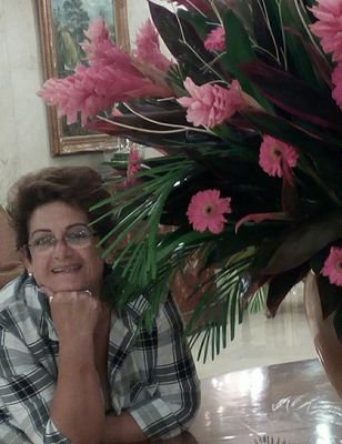 carmenaida117's profile picture. 