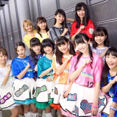 SUPER☆GiRLS/恋☆煌メケーション!!! 12.21発売!勝手にフォロー失礼します。スパガのよさを伝えていきます!目指せ Mステ!!よろしくお願いします。拡散お願いします!